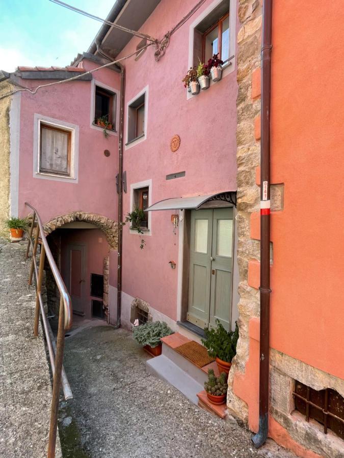 La Casa Nel Borgo Apartment Fosdinovo Luaran gambar
